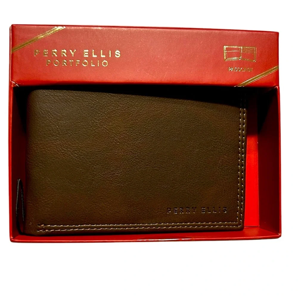 Perry Ellis Portfolio Brown Leather Sunshine Passcase Wallet